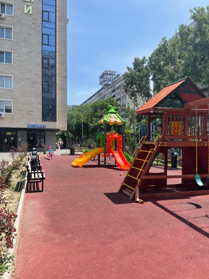 Арбат Apartment Alma-Ata Exteriör bild